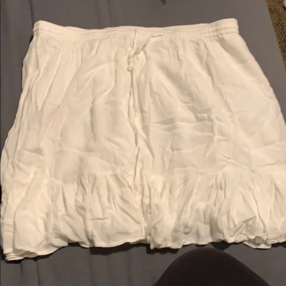 GAP Dresses & Skirts - White Gap skirt